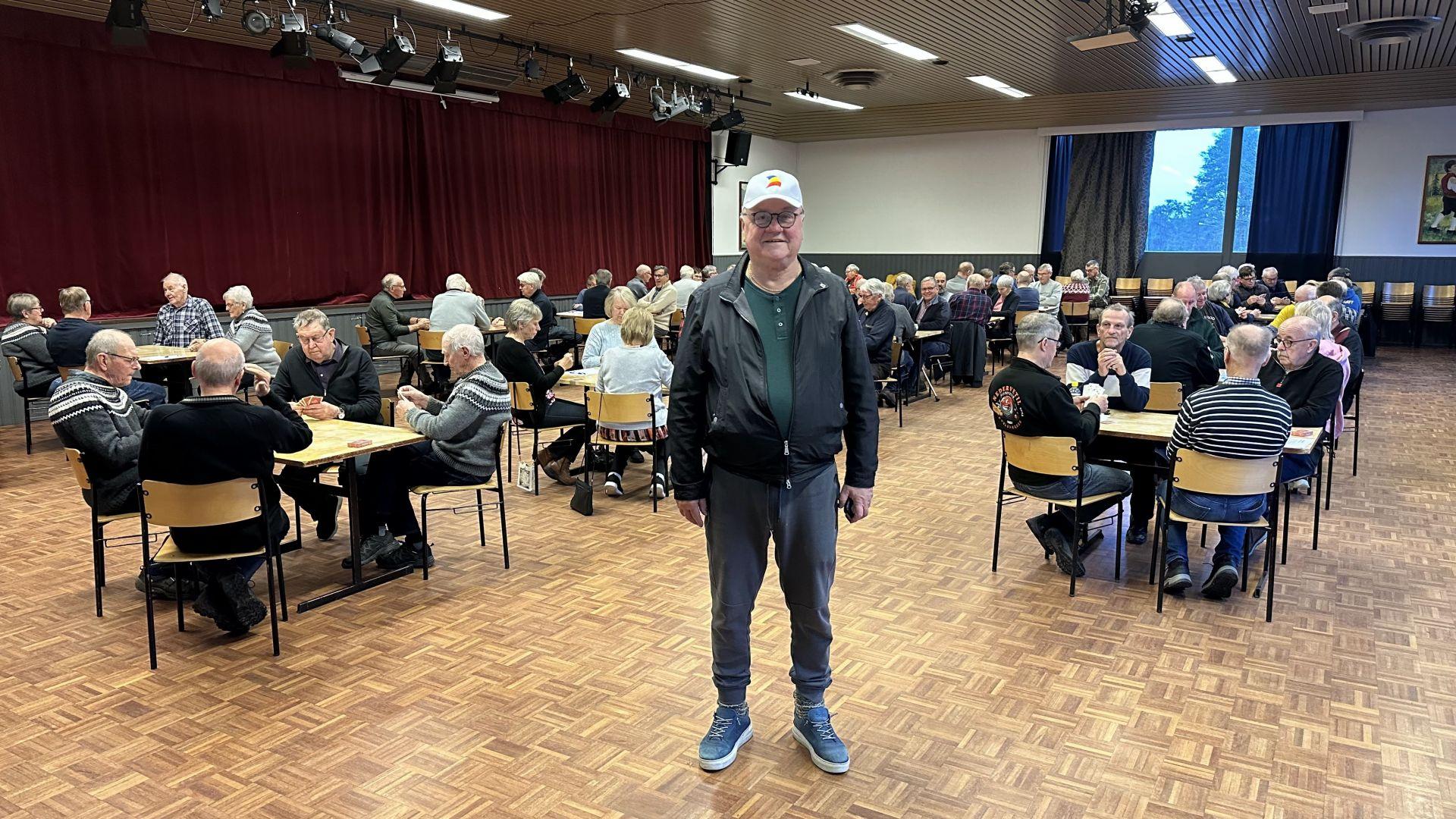 Oravais Pensionärers ordförande Göran Westerlund var huvuddomare för turneringen